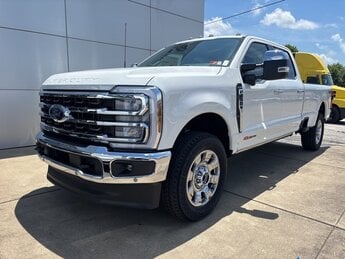 2025 Star White Metallic Tri-Coat Ford Super Duty F-250 SRW King Ranch 4X4 6.7L High Output Power Stroke V8 Diesel Engine Truck 4 Door