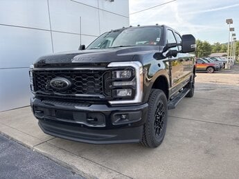 2025 Agate Black Metallic Ford Super Duty F-250 SRW Lariat 4X4 Truck Power Stroke 6.7L V8 DI 32V OHV Turbodiesel Engine 4 Door