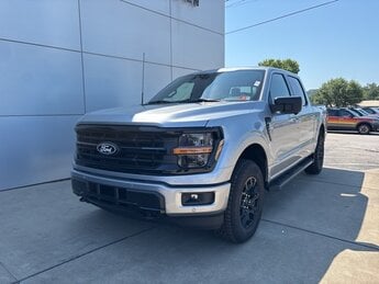 2025 Ford F-150 XLT 4 Door Automatic 4X4 3.5L PowerBoost Full-Hybrid V6 Engine