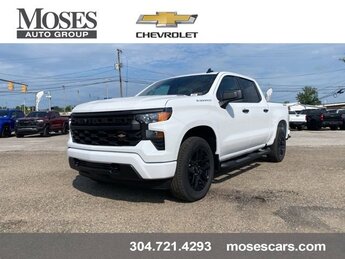 2025 Summit White Chevrolet Silverado 1500 Custom 4 Door Truck TurboMax<sup>™</sup> engine