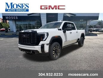 2025 Summit White GMC Sierra 3500 HD Denali Ultimate 4X4 6.6L Duramax Turbo-Diesel V8 engine 4 Door