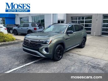 2025 Volkswagen Atlas 2.0T Peak Edition 2.0L TSI Engine 4 Door AWD Automatic