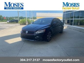 2018 Deep Black Pearl Metallic Volkswagen Passat V6 GT Automatic FWD Car 4 Door