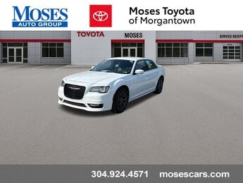 2018 Bright White Clearcoat Chrysler 300 300S 3.6L V6 24V VVT Engine Automatic AWD Car 4 Door