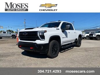 2025 Summit White Chevrolet Silverado 3500 HD LT 4 Door Truck 6.6L Duramax Turbo-Diesel V8 engine Automatic