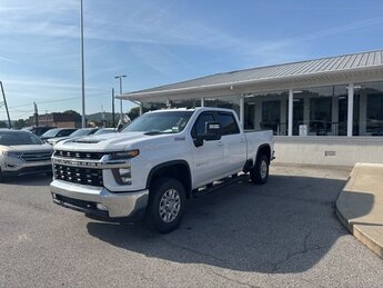 2023 Summit White Chevrolet Silverado 3500HD LT 4X4 4 Door Automatic