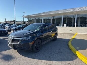 2023 Chevrolet Equinox LS 1.5L DOHC Engine FWD 4 Door