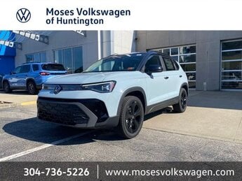 2025 Volkswagen Taos SE Black AWD 4 Door Automatic 1.5L I4 Turbocharged DOHC 16V LEV3-SULEV30 174hp Engine SUV