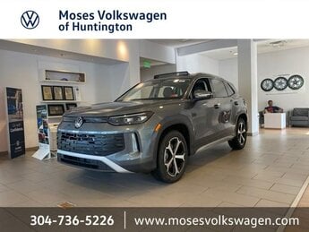2025 Platinum Gray Metallic Volkswagen Tiguan SE AWD 2.0L TSI DOHC Engine 4 Door Automatic SUV