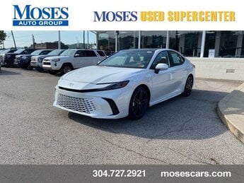 2025 Wind Chill Pearl Toyota Camry XSE FWD 2.5L 4-Cylinder 16V DOHC Engine Automatic (CVT)