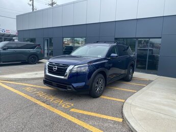 2025 Deep Ocean Blue Pearl Nissan Pathfinder SV Automatic 4X4 3.5L V6 DOHC Engine SUV