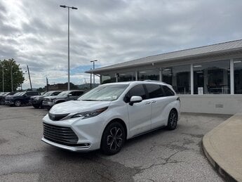 2025 Toyota Sienna Platinum 2.5L I4 Engine Van 4 Door Automatic (CVT)