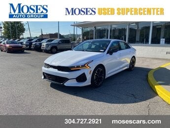 2022 Glacial White Pearl Kia K5 GT-Line 4 Door I4 Engine Car