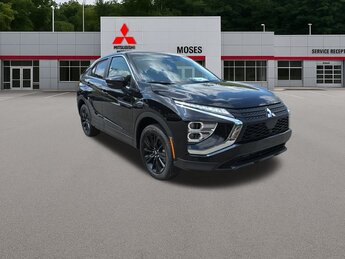 2025 Mitsubishi Eclipse Cross LE 4X4 4 Door 1.5L I4 DI Turbocharged DOHC 16V LEV3-ULEV70 152hp Engine Automatic (CVT) SUV