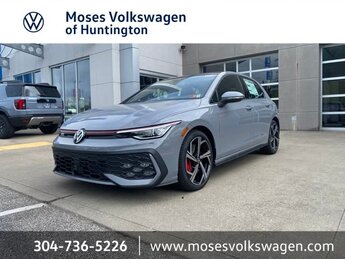 2025 Moonstone Gray Volkswagen Golf GTI SE Hatchback 2.0L TSI DOHC Engine FWD 4 Door Automatic