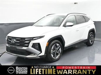 2025 Serenity White Pearl Hyundai Tucson SEL Automatic 4 Door SUV 2.5L I4 DGI DOHC 16V LEV3-SULEV30 187hp Engine FWD