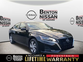 2025 Super Black Nissan Altima S 4 Door Car 2.5L 4-Cylinder DOHC 16V Engine Automatic (CVT)
