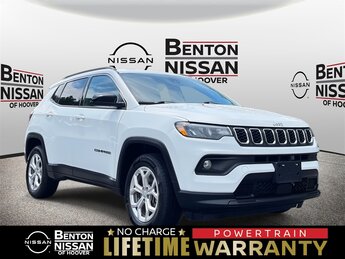 2024 Bright White Clearcoat Jeep Compass Latitude SUV 2.0L I4 DOHC Engine 4X4 4 Door