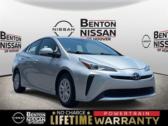 2022 Toyota Prius L Eco FWD 4 Door Hatchback 1.8L 4-Cylinder DOHC 16V VVT-i Engine