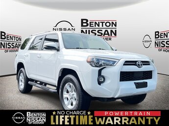 2022 White Toyota 4Runner SR5 Premium 4.0L V6 DOHC 24V Engine 4X4 4 Door