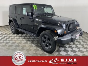 2017 Jeep Wrangler Freedom Automatic 4X4 3.6L V6 24V VVT Engine SUV