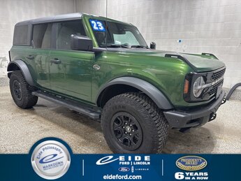 2023 Eruption Green Metallic Ford Bronco Wildtrak 4X4 4 Door SUV