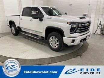2025 Iridescent Pearl Tricoat Chevrolet Silverado 2500HD High Country 4X4 Duramax 6.6L V8 Turbodiesel Engine Automatic Truck 4 Door