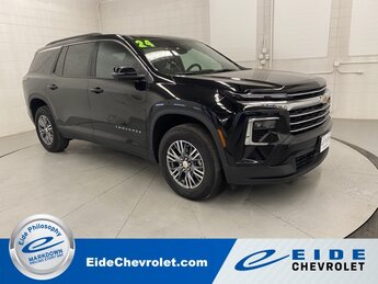 2024 Mosaic Black Metallic Chevrolet Traverse AWD LT SUV AWD 2.5L DOHC Engine 4 Door