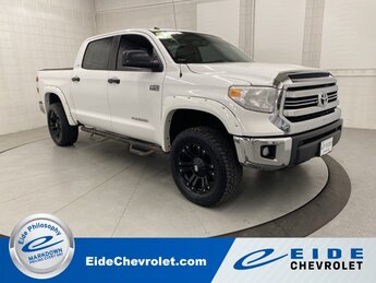 2016 Super White Toyota Tundra Truck 4 Door 4X4