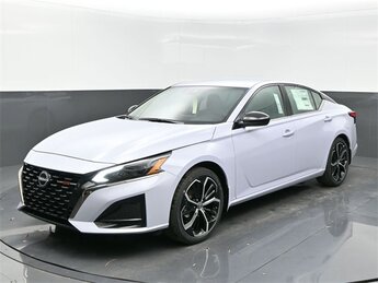 2025 Gray Sky Pearl Nissan Altima SR FWD 2.5L 4-Cylinder DOHC 16V Engine Car Automatic (CVT)
