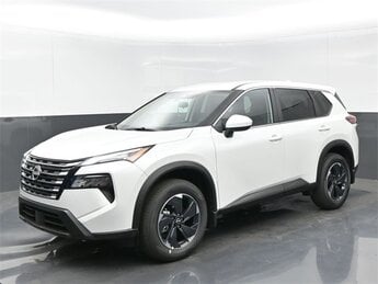 2026 Everest White Pearl Tricoat Nissan Rogue SV 3-Cylinder Engine AWD SUV