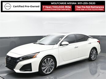 2024 Pearl White Tricoat Nissan Altima 2.5 SL 4 Door FWD Automatic (CVT) 2.5L 4-Cylinder DOHC 16V Engine Car