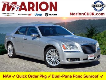 2012 Chrysler 300 C HEMI 5.7L V8 Multi Displacement VVT Engine 4 Door RWD Automatic Car