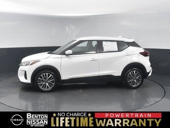 2023 Fresh Powder Nissan Kicks SV 4 Door SUV FWD 1.6L 4-Cylinder DOHC 16V Engine Automatic (CVT)