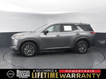 2024 Gun Metallic Nissan Pathfinder S 4X4 SUV Automatic 3.5L V6 DOHC Engine