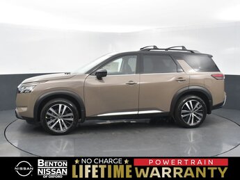 2025 Nissan Pathfinder Platinum 4 Door SUV 3.5L V6 DOHC Engine Automatic