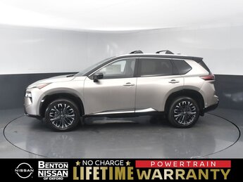 2025 Champagne Silver Metallic/Super Black Nissan Rogue Platinum Automatic (CVT) FWD SUV 4 Door