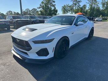 2025 Oxford White Ford Mustang GT Automatic 5.0L V8 Ti-VCT Engine RWD 2 Door Car