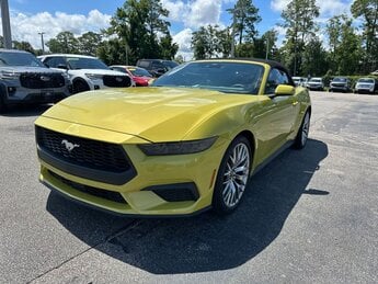 2025 Intense Lime Yellow Metallic Ford Mustang EcoBoost Premium 2 Door EcoBoost 2.3L I4 GTDi DOHC Turbocharged VCT Engine Convertible