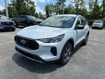 2025 Ford Escape ST-Line FWD Automatic SUV 2.5L iVCT Engine 4 Door