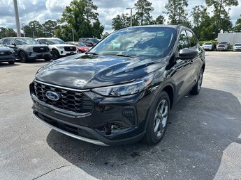 2025 Agate Black Metallic Ford Escape ST-Line SUV 4 Door 2.5L iVCT Engine