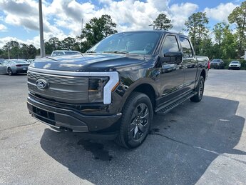 2025 Agate Black Metallic Ford F-150 Lightning Lariat Electric Motor Engine Automatic 4 Door AWD
