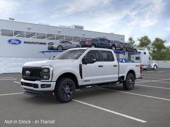 2025 Oxford White Ford Super Duty F-350 SRW XL Truck 4X4 Power Stroke 6.7L V8 DI 32V OHV Turbodiesel Engine 4 Door