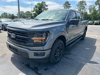 2025 Carbonized Gray Metallic Ford F-150 XLT Truck Automatic 4 Door RWD 5.0L V8 Engine