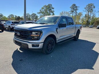 2025 Iconic Silver Metallic Ford F-150 XLT Truck Automatic 5.0L V8 Engine