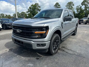 2025 Ford F-150 XLT Truck 4 Door 4X4 Automatic