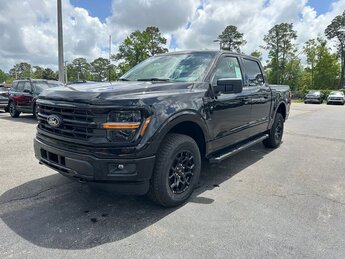 2025 Agate Black Metallic Ford F-150 XLT 4X4 Automatic 2.7L V6 EcoBoost Engine Truck 4 Door