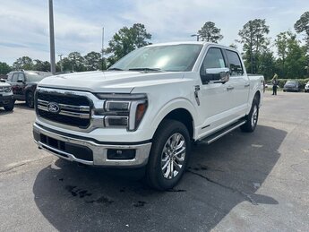 2025 Star White Metallic Tri-Coat Ford F-150 Lariat 4 Door Truck Automatic 4X4 3.5L PowerBoost Full-Hybrid V6 Engine