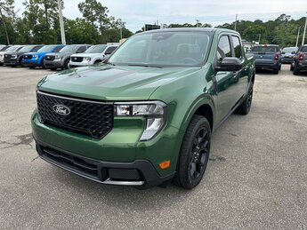 2025 Ford Maverick XLT Truck 4 Door EcoBoost 2.0L I4 GTDi DOHC Turbocharged VCT Engine AWD