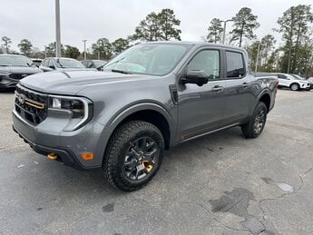 2025 Carbonized Gray Metallic Ford Maverick Tremor Automatic AWD 4 Door EcoBoost 2.0L I4 GTDi DOHC Turbocharged VCT Engine